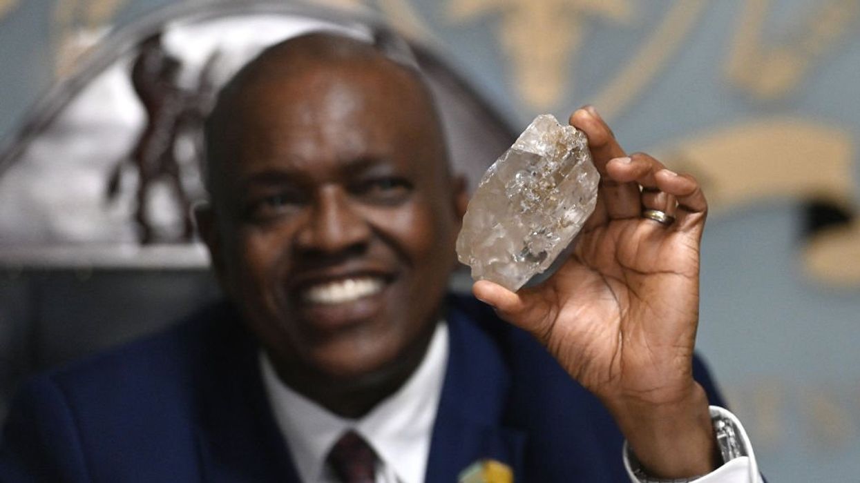 'Epic' 2,492-carat diamond unearthed