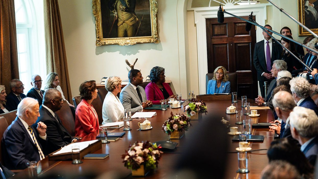 Joe Biden bizarrely yields to Jill Biden to lead first Cabinet meeting in nearly a year