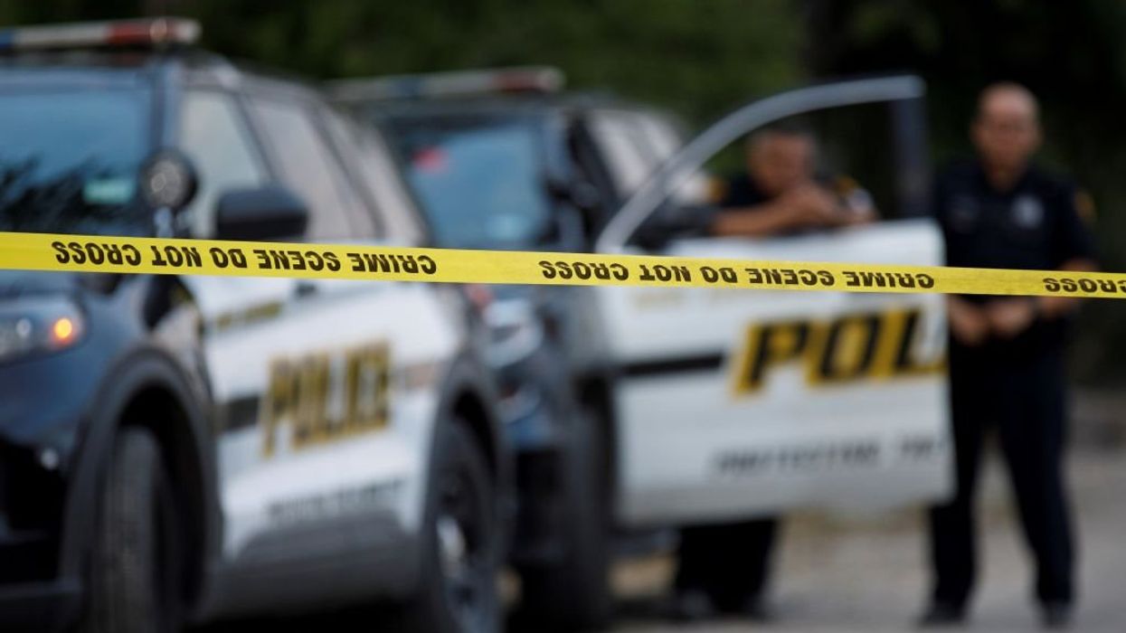 Texas police sweep apartment apparently controlled by vicious Venezuelan gang Tren de Aragua, arrest 20
