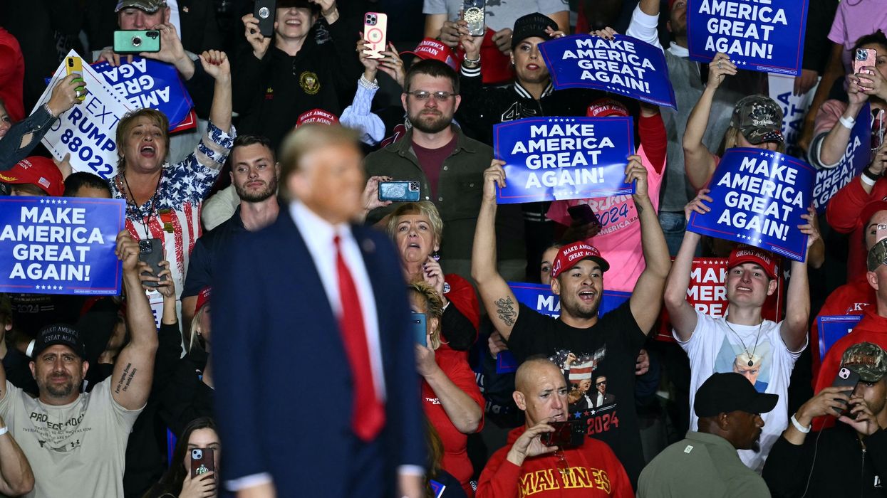 Trump praises Latinos and Puerto Ricans at rally in Pennsylvania after joke controversy
