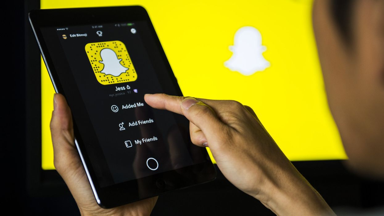 Students pull their own sting operation to catch pervert teacher sending genitalia pics on Snapchat, police say