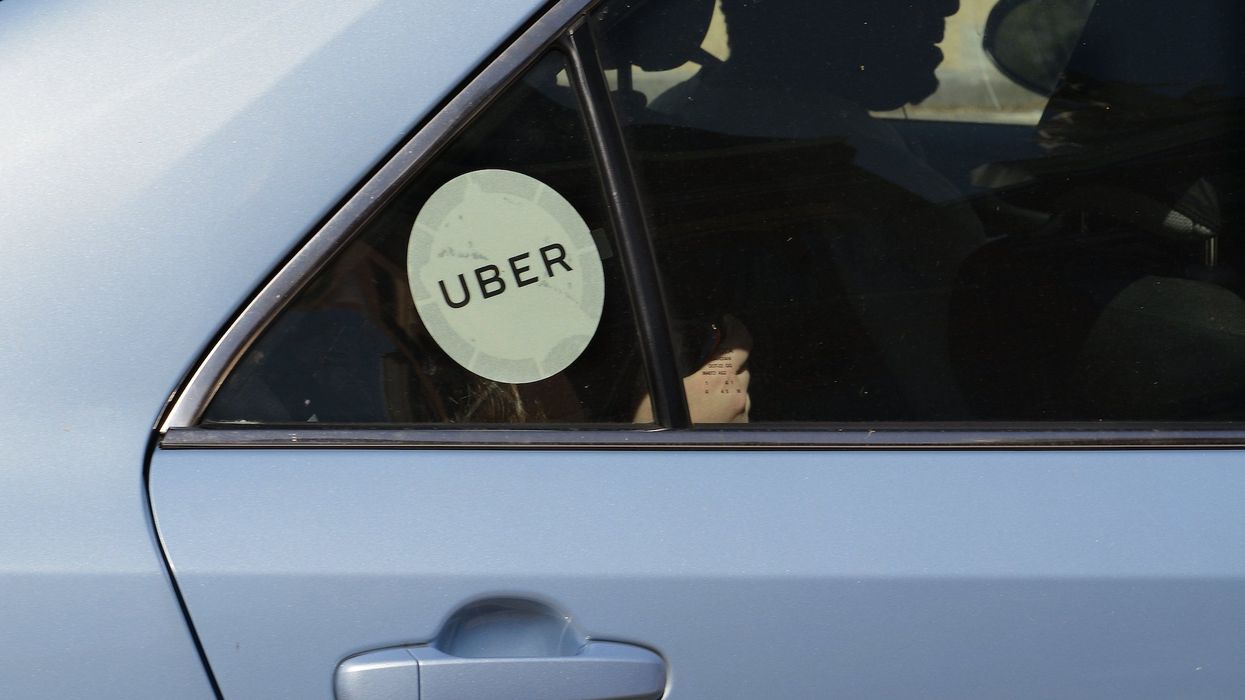 ICE deports Somali man accused of torture and war crimes who was found driving for Uber in DC