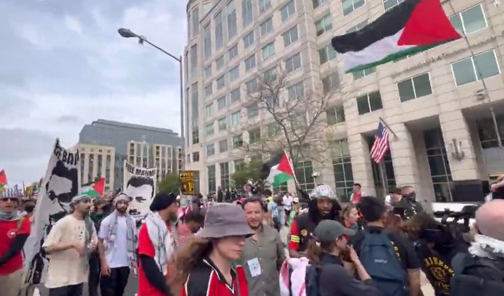 Video: Leftists swarm ICE headquarters whining about deportation of pro-Hamas radicals