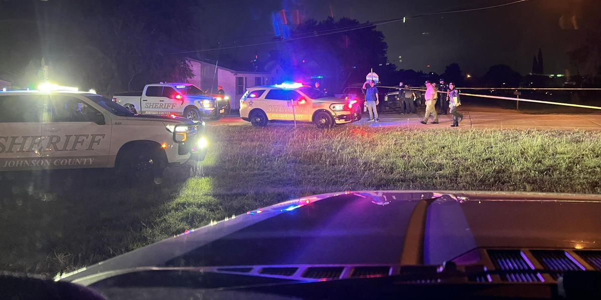 A gunman clad in tactical gear was shot dead after ambushing US Border Patrol agents outside a federal annex facility in Texas — just days after a police officer was shot in the neck while responding to a suspicious person near an Immigration and Customs Enforcement detention center in Alvarado, Texas. A gunman clad in tactical gear was shot dead after ambushing US Border Patrol agents outside a federal annex facility in Texas — just days after a police officer was shot in the neck while responding to a suspicious person near an Immigration and Customs Enforcement detention center in Alvarado, Texas.