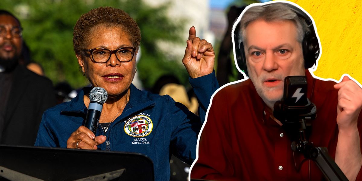 WATCH: Footage captures Karen Bass’ anti-ICE stunt handcuffs WATCH: Footage captures Karen Bass’ anti-ICE stunt handcuffs