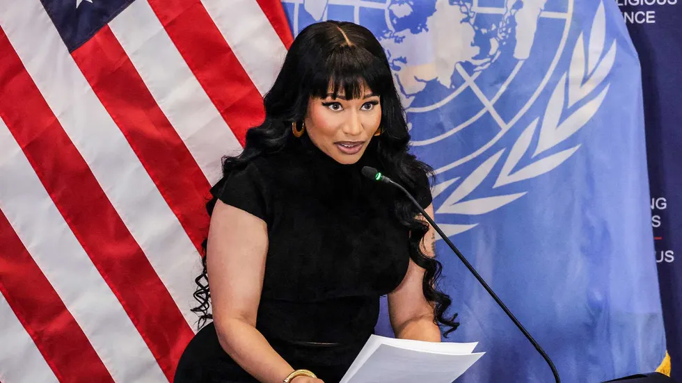 Nicki Minaj stuns Hollywood by praising Trump