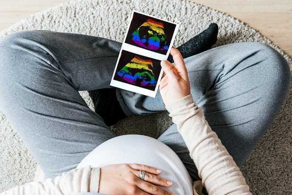 Pregnant woman reveals method to make her unborn son gay — and progressive moms cheer