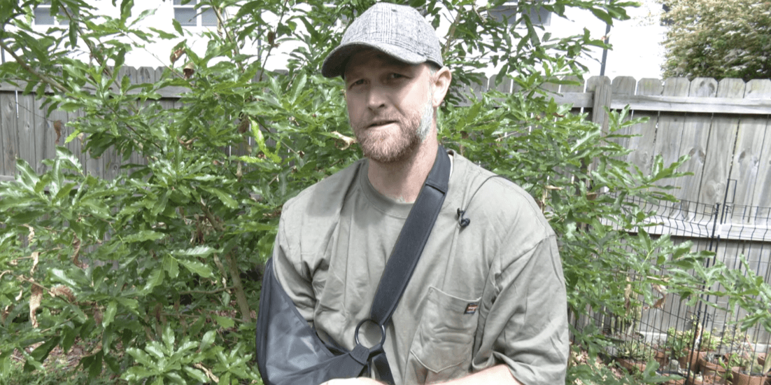 South Carolina diver reveals how he fought off huge alligator with screwdriver after it dragged him to bottom of a river - Vimarsana News