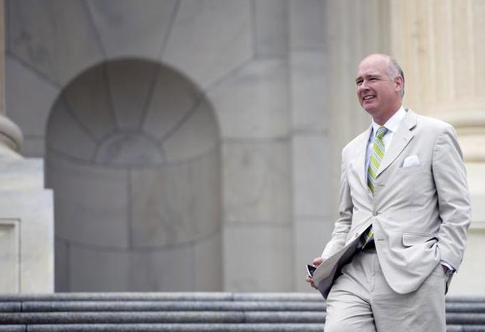 Republicans flood Congress with bills to defund Obama's immigration move