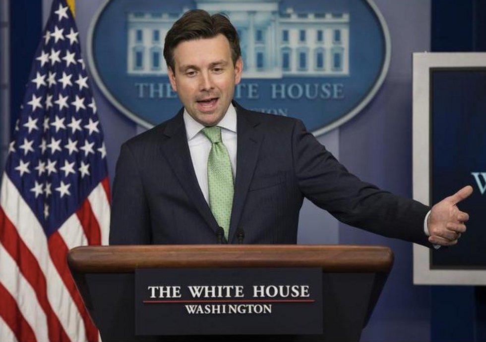 White House Ducks Question on Whether Obama Supports Vaccine Mandates