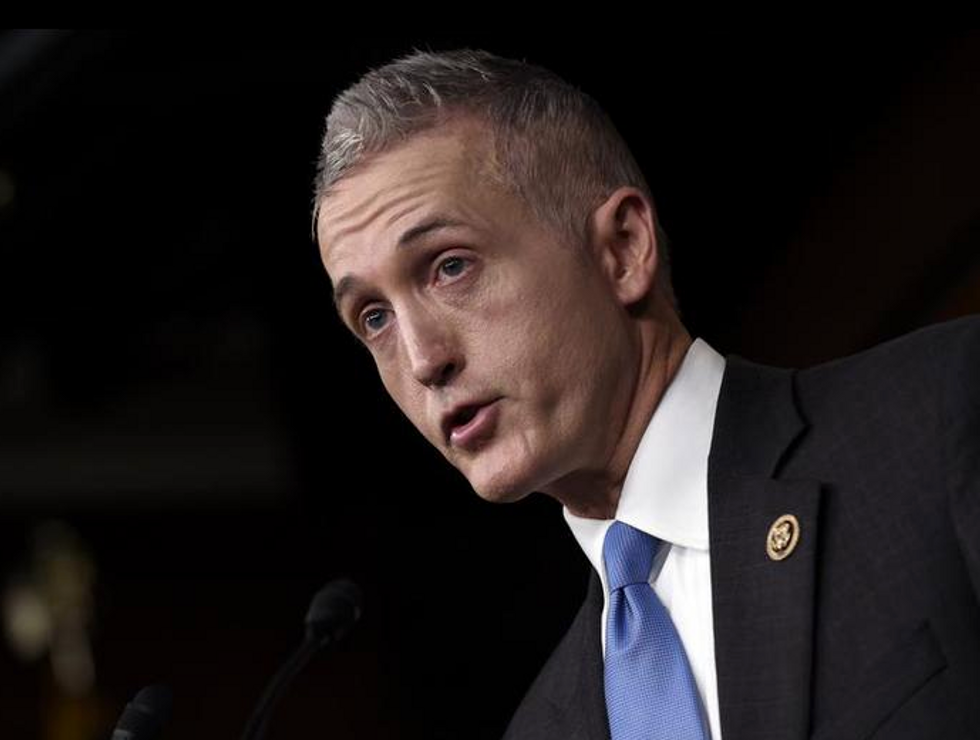 Trey Gowdy gives Hillary Clinton two-week extension to find her emails