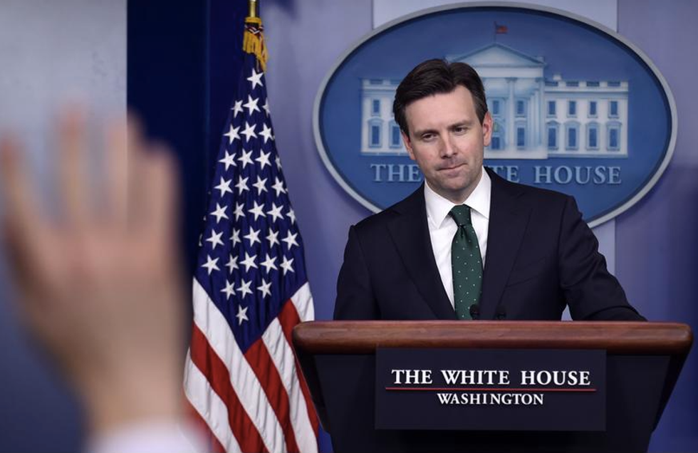 White House Slams Pence for 'Falsely' Comparing Indiana Law With Federal Religious Freedom Law