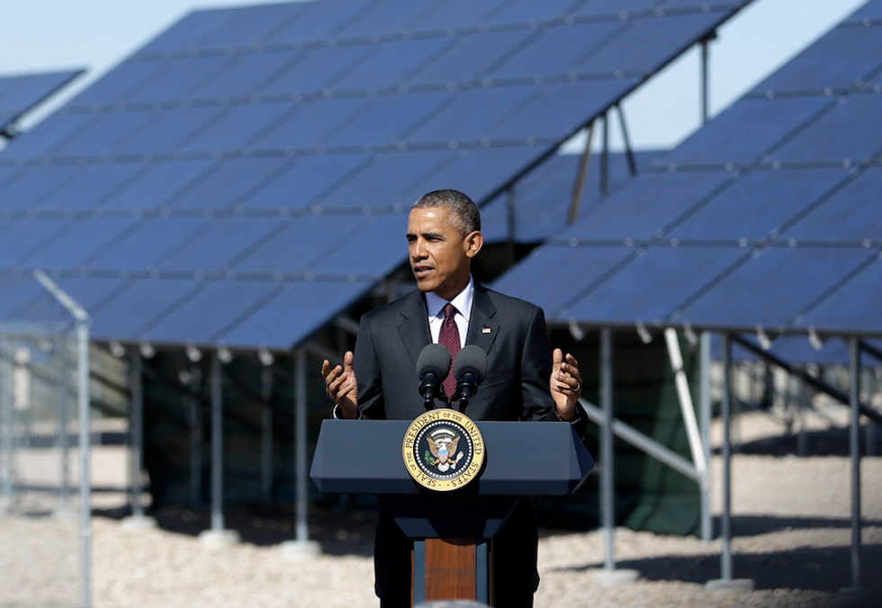 Obama wants to turn 75,000 veterans into solar panel installers