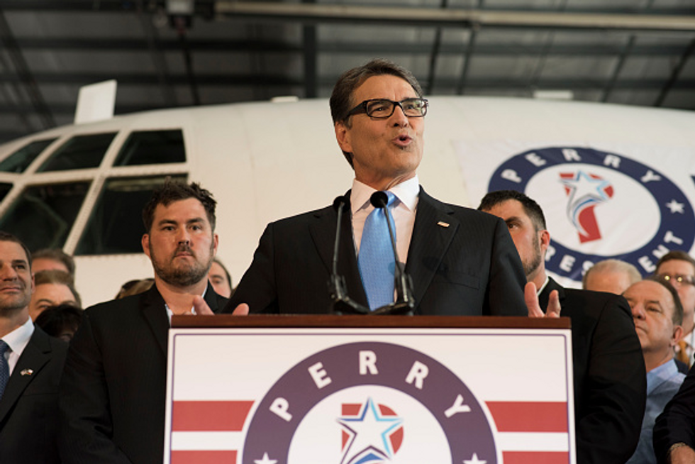 Watch Closely to See the Awesome Way Marcus Luttrell Reacts When He's Called a Hero During Rick Perry's Speech