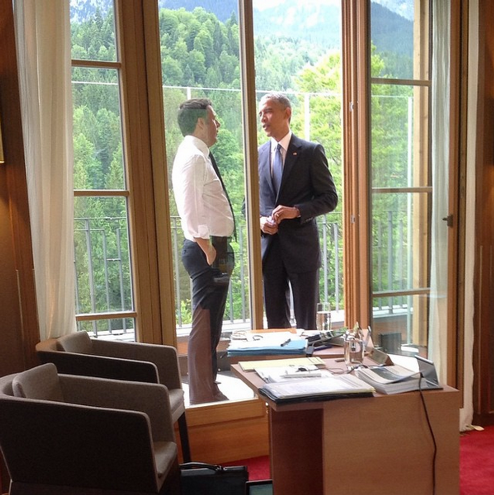 White House Says This Isn't a Picture of Obama Holding a Pack of Cigarettes
