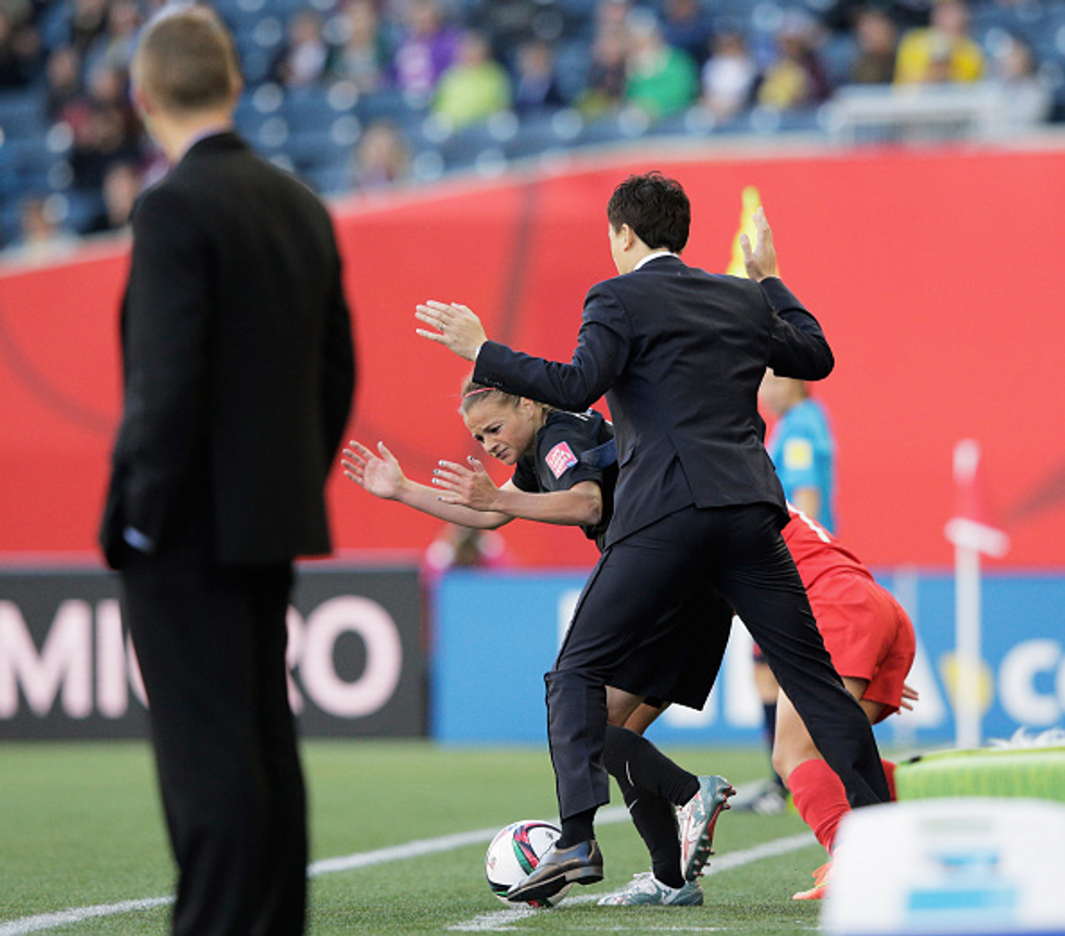 What the Chinese Coach Did on the Sideline During the Women's World Cup Was So Shady It Got Him Thrown Out of the Game