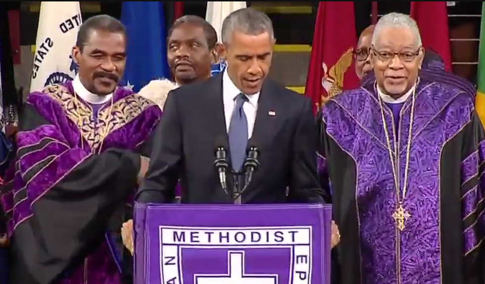 Watch: Obama Sings 'Amazing Grace' During Eulogy for Slain Charleston Pastor