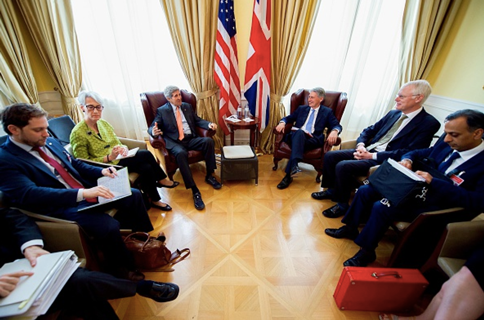We Should Lift Sanctions on Iran in Exchange for Just One Thing
