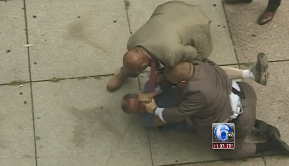When a Homeless Man Began to Scuffle With a Security Guard, Philly's Mayor Stepped In
