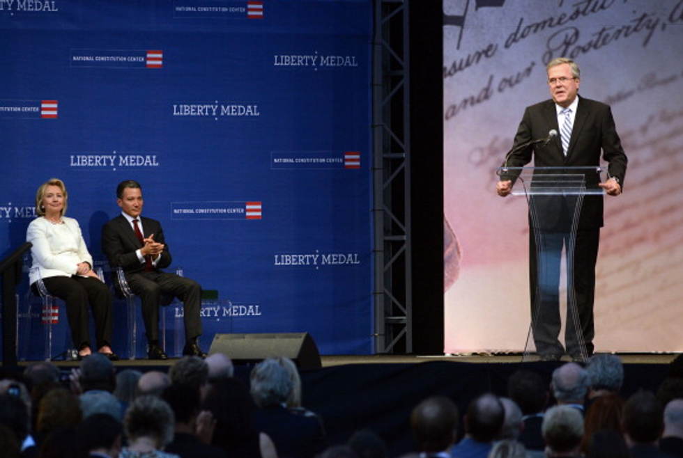 Hillary Clinton and Jeb Bush Bundlers Have Second Jobs That Could Be Problematic