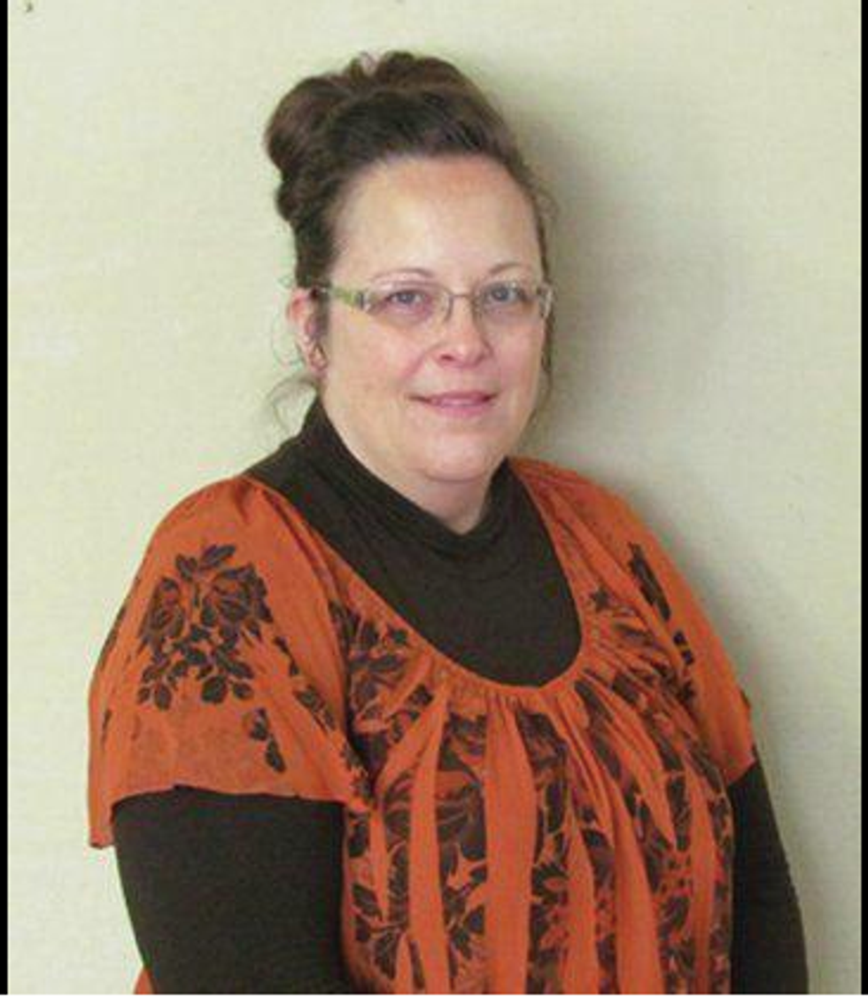 Kentucky Clerk Defies Federal Judge's Order, Turns Away Gay Couple Seeking Marriage License