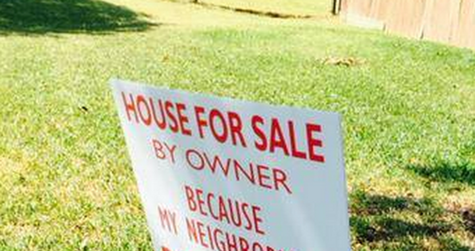 Texas Neighbor Feud Culminates With Woman Posting This Attention-Grabbing 'House For Sale' Sign