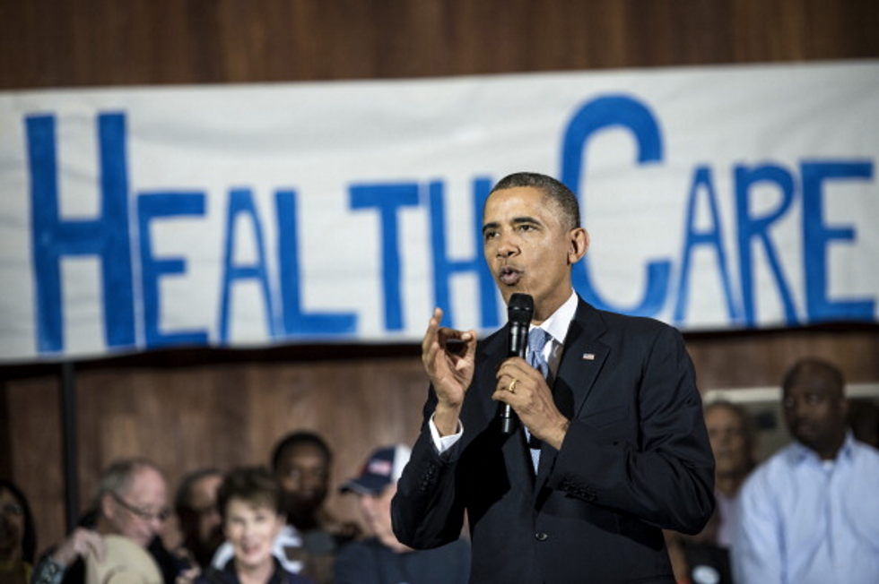 Obamafraud: How Obama Ripped Off the Entire Country