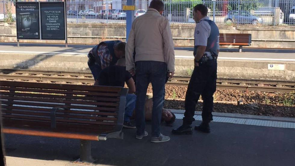 Reports: U.S. Marines 'Take Down' Gunman After He Opened Fire on High-Speed Train Traveling to Paris; Three Wounded