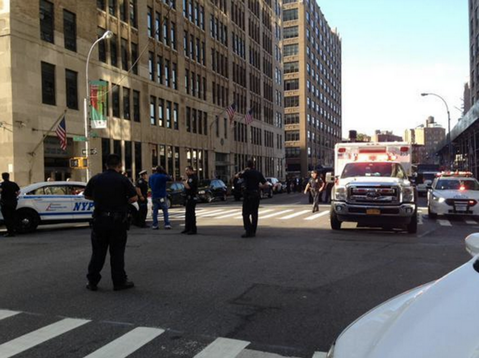 Police: Man Fatally Shoots Security Guard in NYC Federal Building