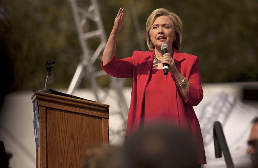 Hillary Clinton Is Looking to Raise Money Off the Planned Parenthood Debate