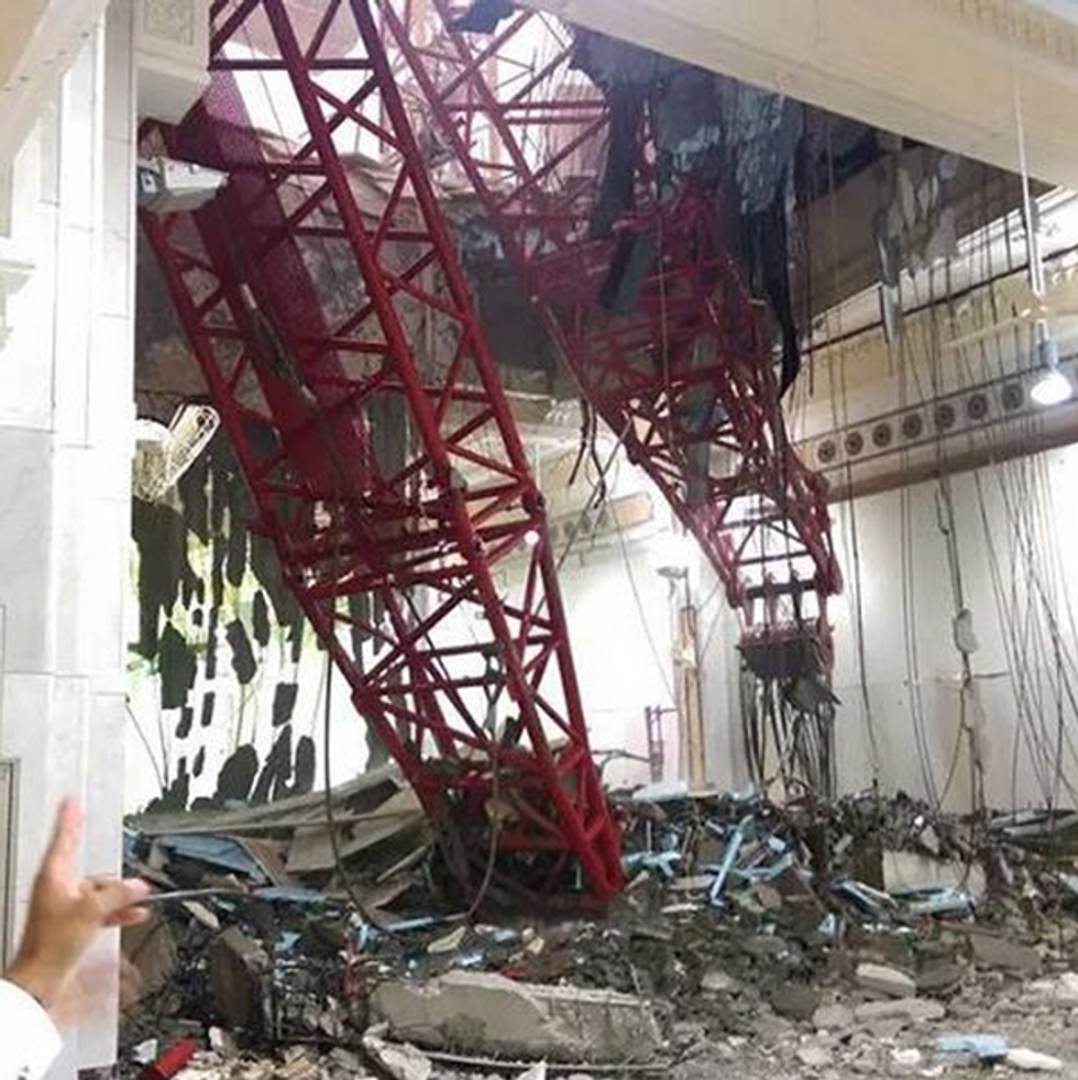 87 Killed After Crane Collapses at Grand Mosque in Mecca