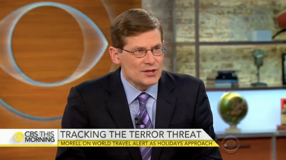 Former CIA Insider’s 'Two Reasons' the U.S. Needs to Take Seriously the Possibility of a Terrorist  Attack Over the Holidays
