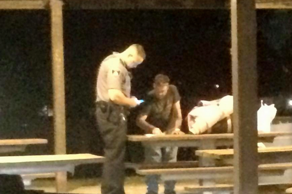 Officer’s Over-the-Top Act of Kindness Captured in Photo — Five Months Later, He Received a Text…