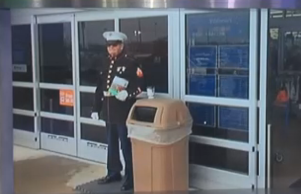 When a Woman Saw a U.S. Marine Standing in the Cold Outside Walmart, She Demanded Answers — and She Didn’t Like the Explanation