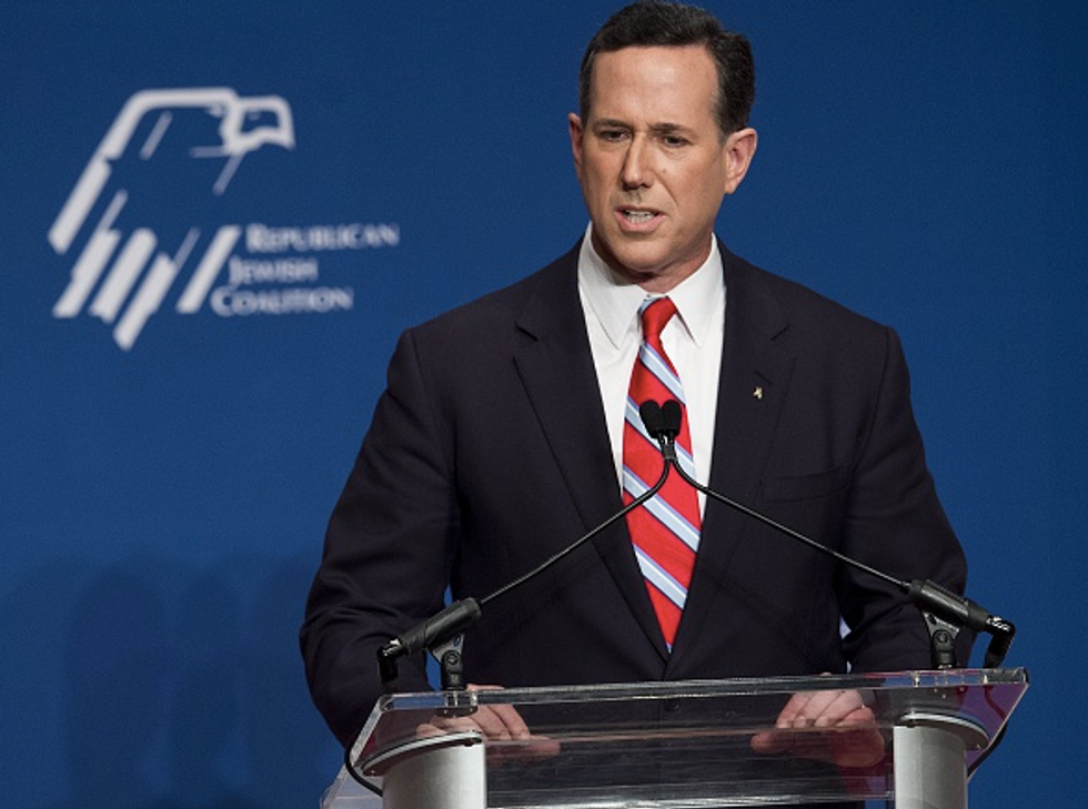 Santorum Defends NSA Data Gathering, Slams Cruz and Paul Over Snowden