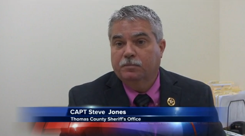 Sheriff’s Deputy Resigns After He's Suspended Without Pay Over 'Inappropriate' Facebook Comment