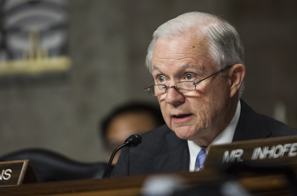 GOP Senator Warns: Omnibus Bill Makes Part of Obama Stimulus Permanent, Including Tax Credits for Non-Taxpayers