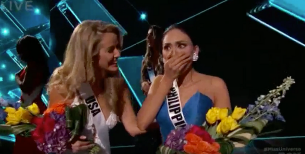 Host Steve Harvey Leaves Contestants, Audience Mystified With 'Horrible Mistake' in Final Moments of Miss Universe Pageant