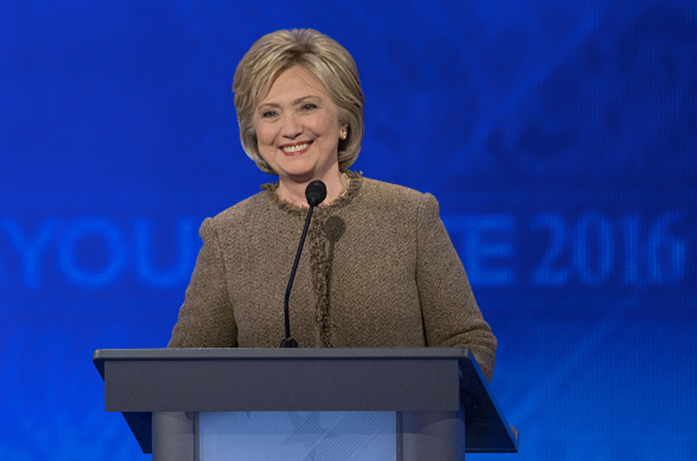 Clinton Is in a League of Her Own': Watchdog Group Names Most Ethically Challenged Politicians of 2015