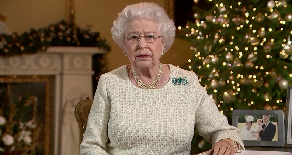 Queen Elizabeth II Issues Annual Christmas Message: 'Light Can Triumph Over Darkness