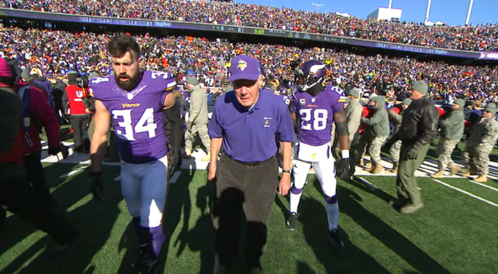 See Why 88-Year-Old Hall of Fame Vikings Coach Was Likely Toughest Guy on the Field Sunday