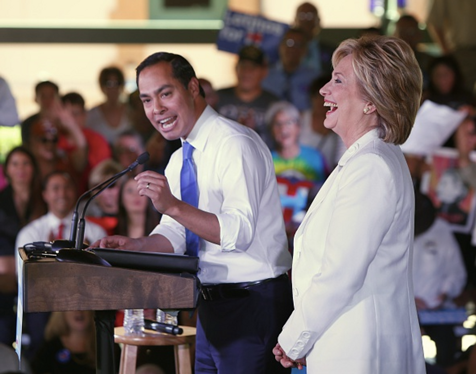 Serious Offense': Ex-Federal Prosecutor Issues a Warning to Hillary Backers in Obama's Cabinet