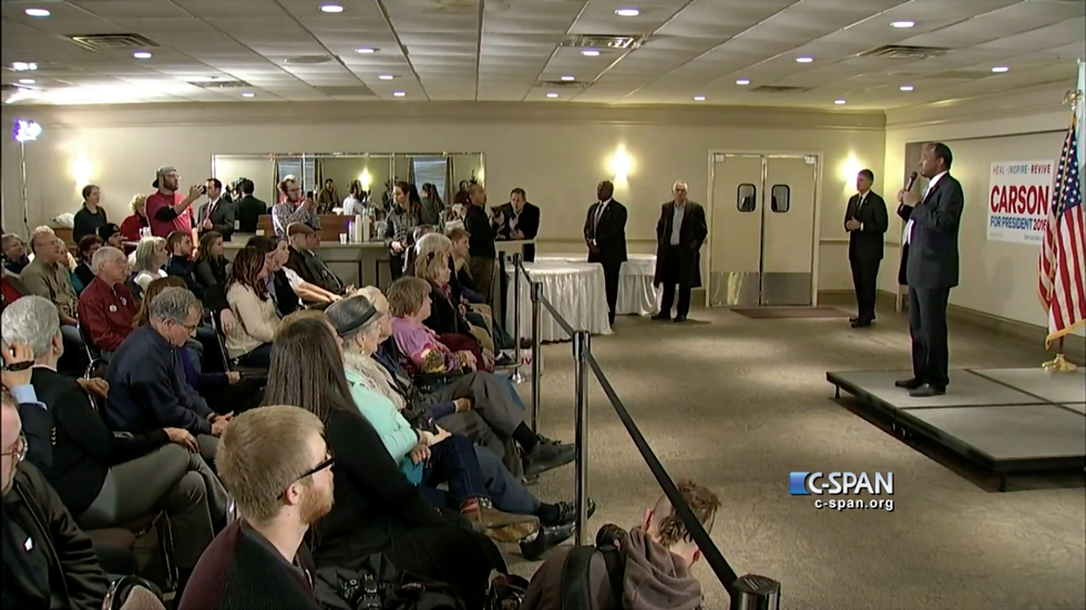 Check Out Ben Carson's Response When Atheist Asks What Role Faith Will Play in a Carson Presidency