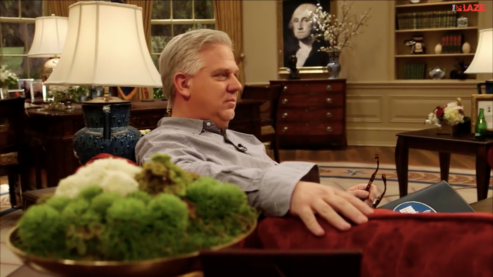 Really Honorable': Glenn Beck Shares Theory on Why Jeb Bush Is Still Running