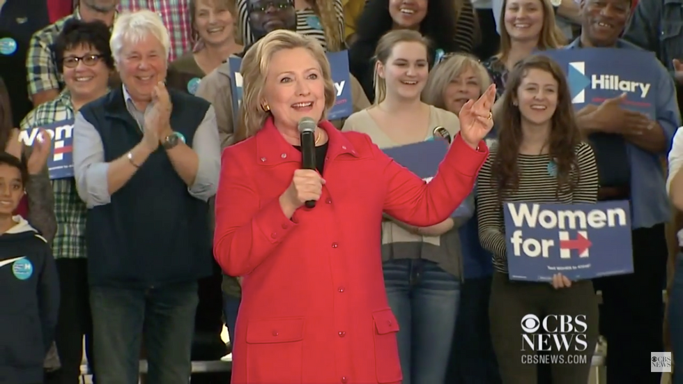 Hillary Clinton Literally Starts Barking Like a Dog During Campaign Rally