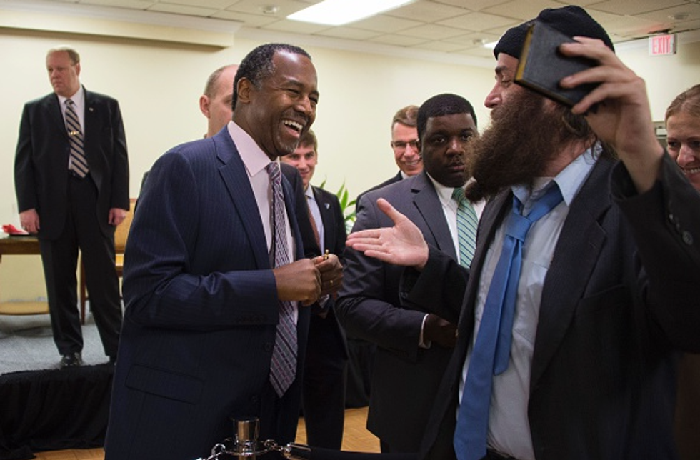 Two Types of Term Limits Ben Carson Wants and How He Plans to Get Them