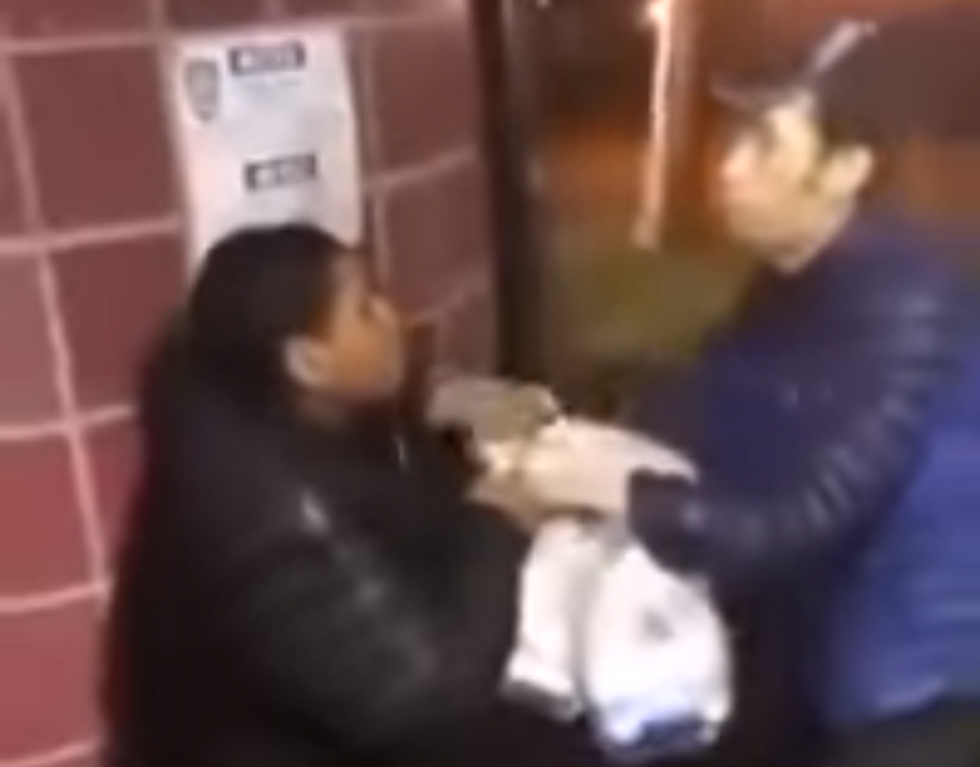 Teen Assaults Delivery Man, Tries to Steal Food — He's Not Prepared for the Karma That Comes One Minute Later