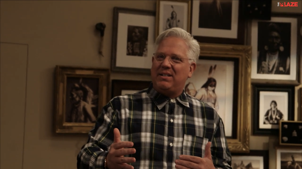 Serial Pathological Liar': Glenn Beck Calls Trump Out on False Claim That the GOP Front-Runner 'Never Discussed' U.S. Intervention in Libya