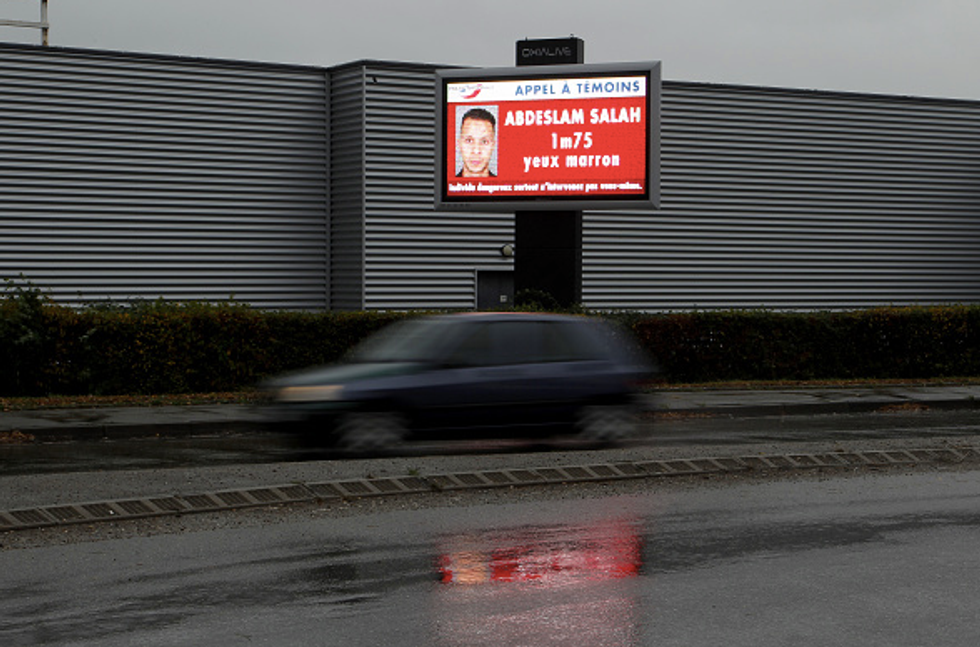 Obama Calls French, Belgium Leaders to Congratulate Them on Arrest of Paris Attacks Fugitive