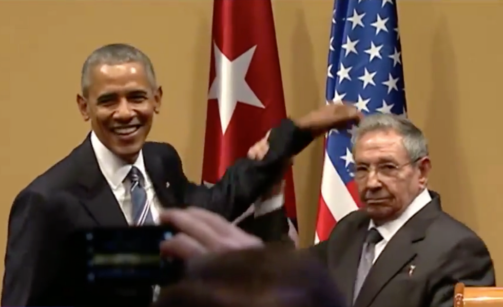 Press Conference Ends on Severely Awkward Note When Castro Lifts Obama's Arm — but Watch How Obama Reacts